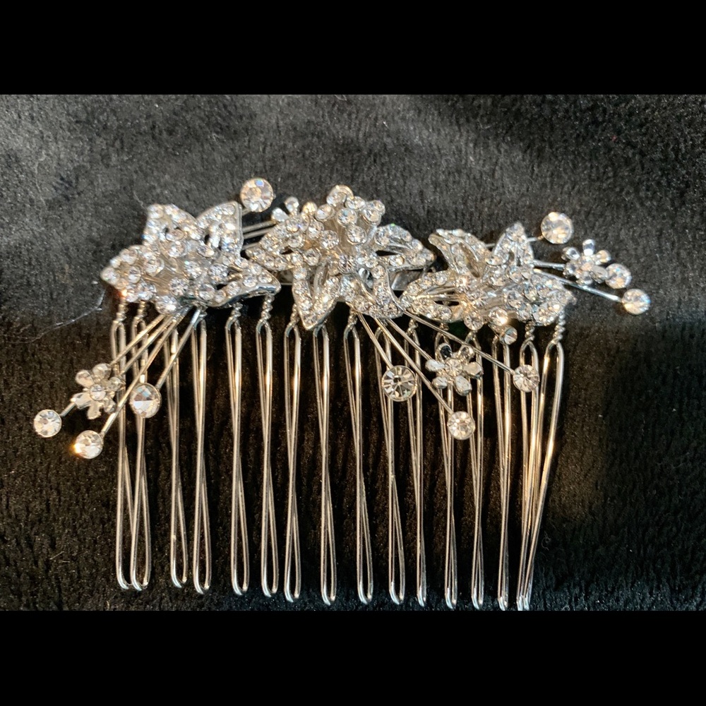 NWOT Bridal or Dressy Hairpin